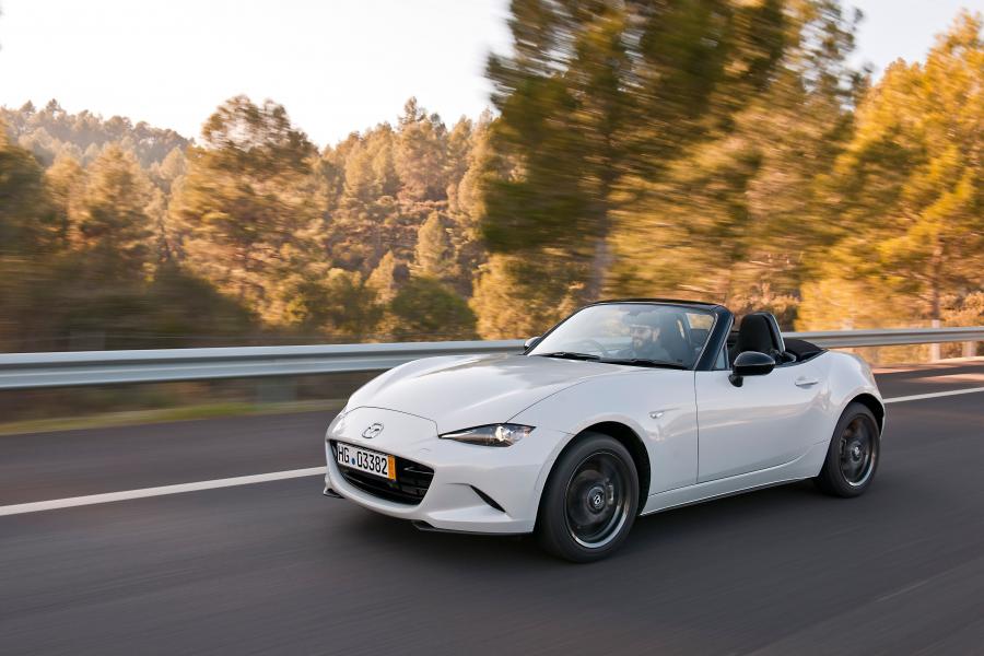  Mazda MX-5 Roadster 2014 года  (фото 54 из 62)